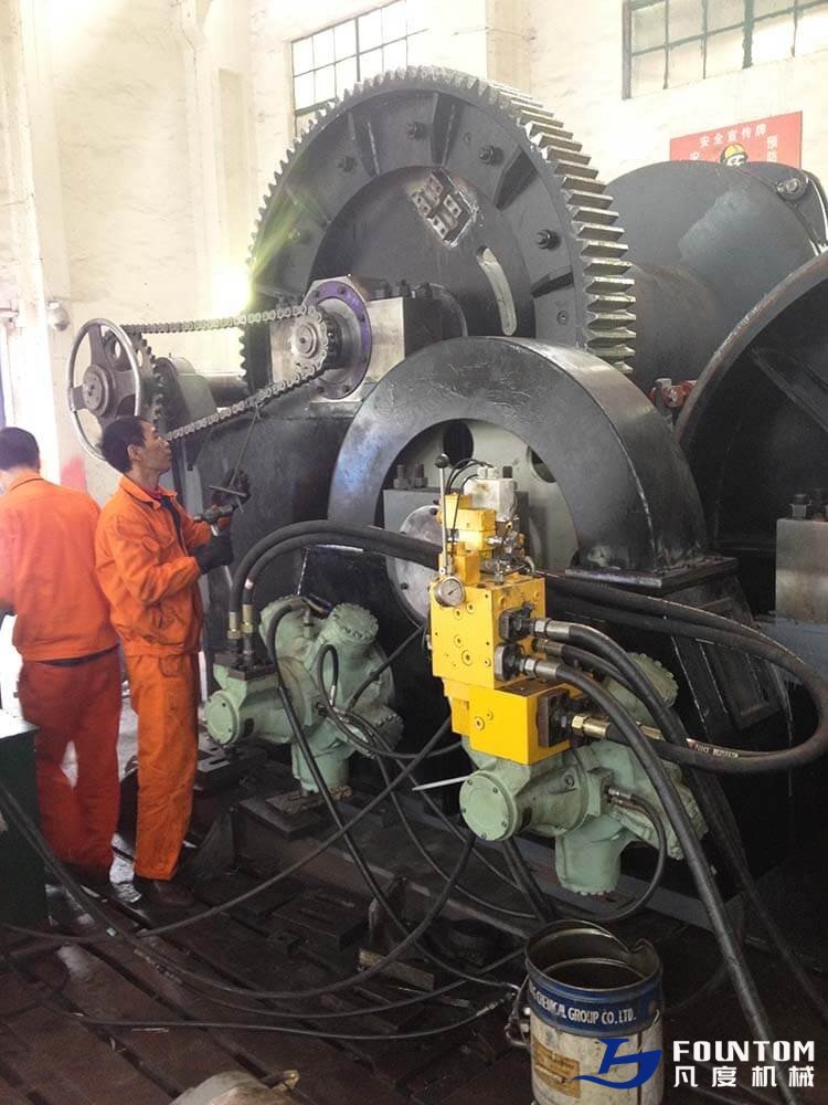 Experienced Hydraulic Towing Winch Manufacturer Fountom Marine